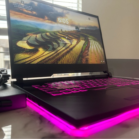 ASUS ROG GAMING LAPTOP (2019) - Picture 2 of 11